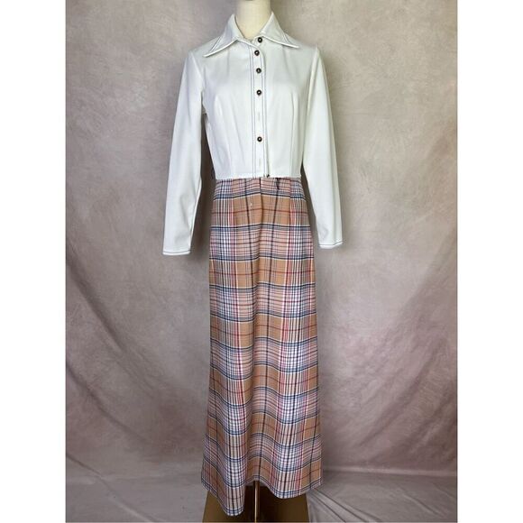 VintageāPolyesterāDaggerāCollarāDress - Picture 1 of 10